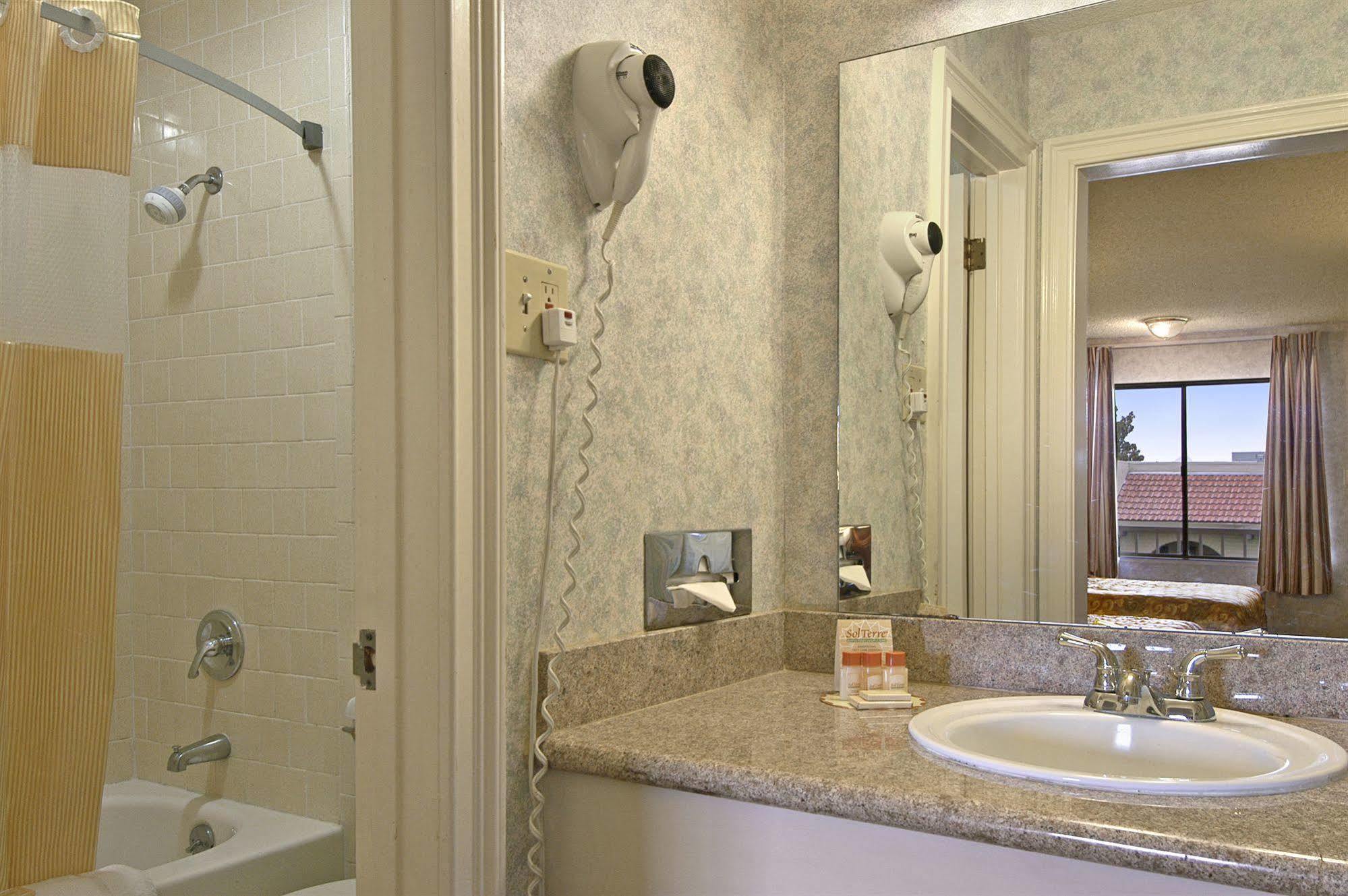 Courtyard Inn North Highlands Bilik gambar